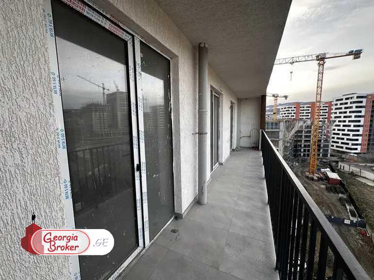 продается квартира с новым ремонтом 3-комнаты