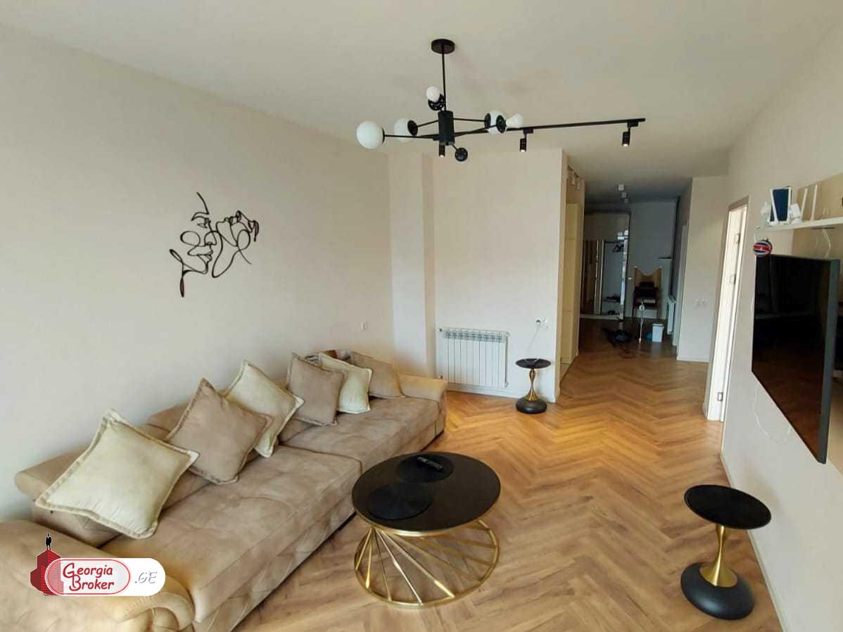 nearly repaired 3-room apartment for sale