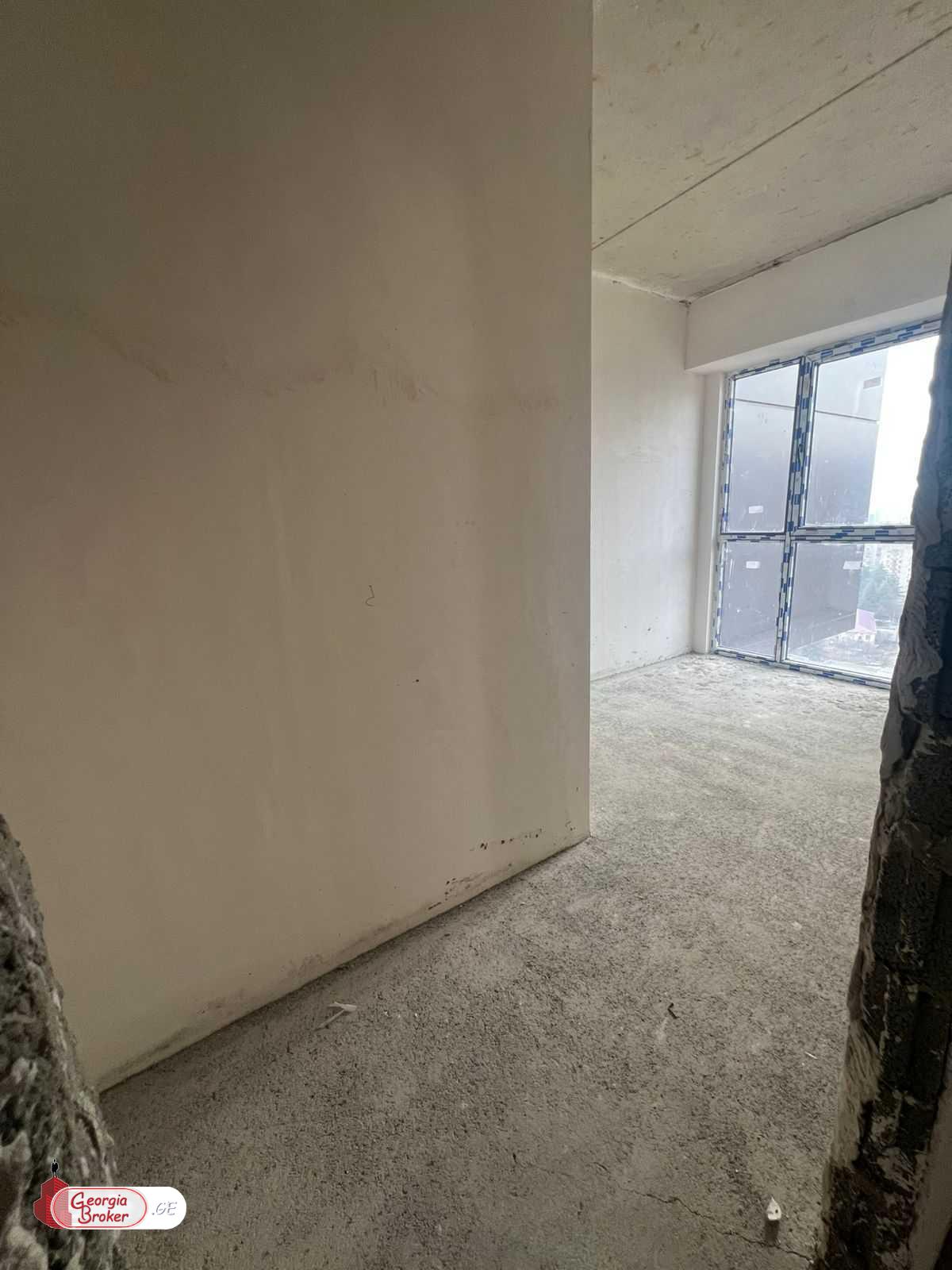 nearly repaired 5-room apartment for sale