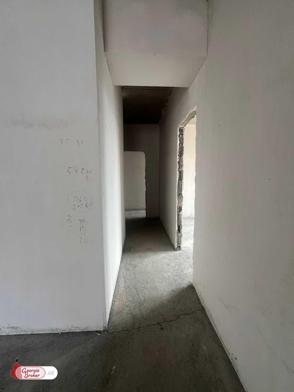 nearly repaired 5-room apartment for sale