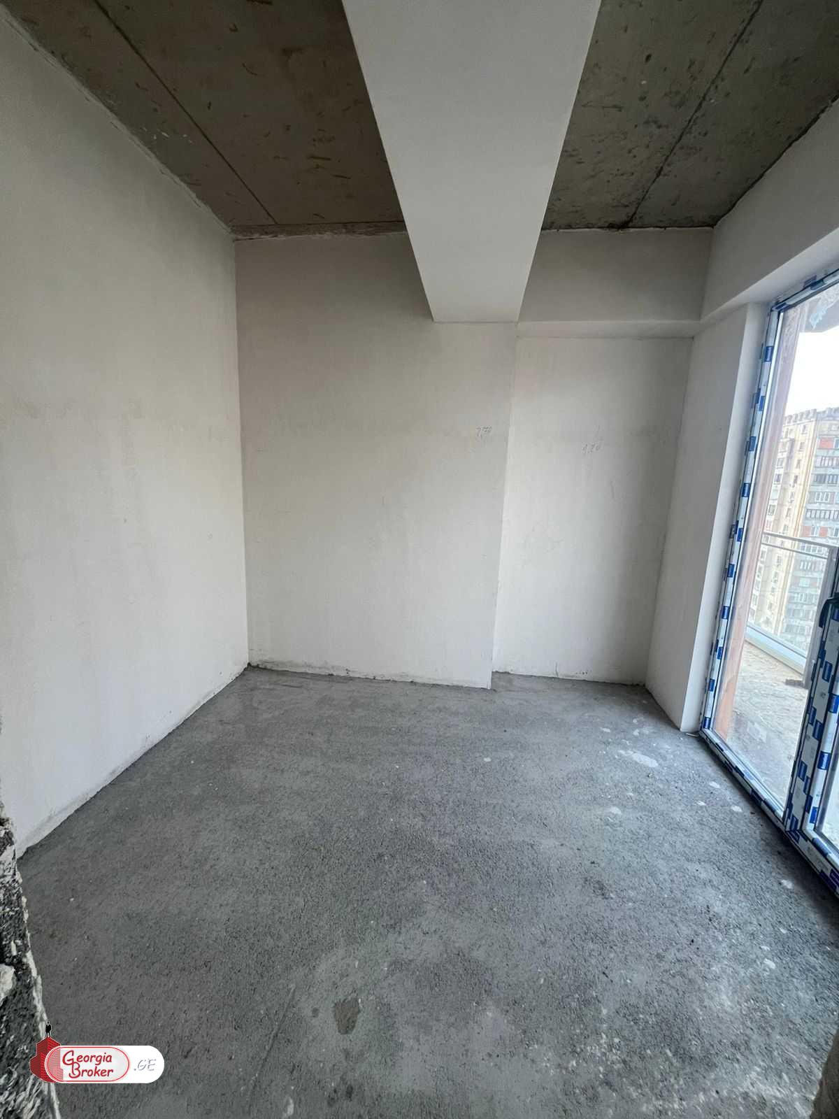 nearly repaired 5-room apartment for sale