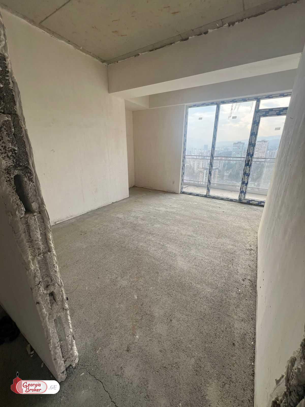 nearly repaired 5-room apartment for sale