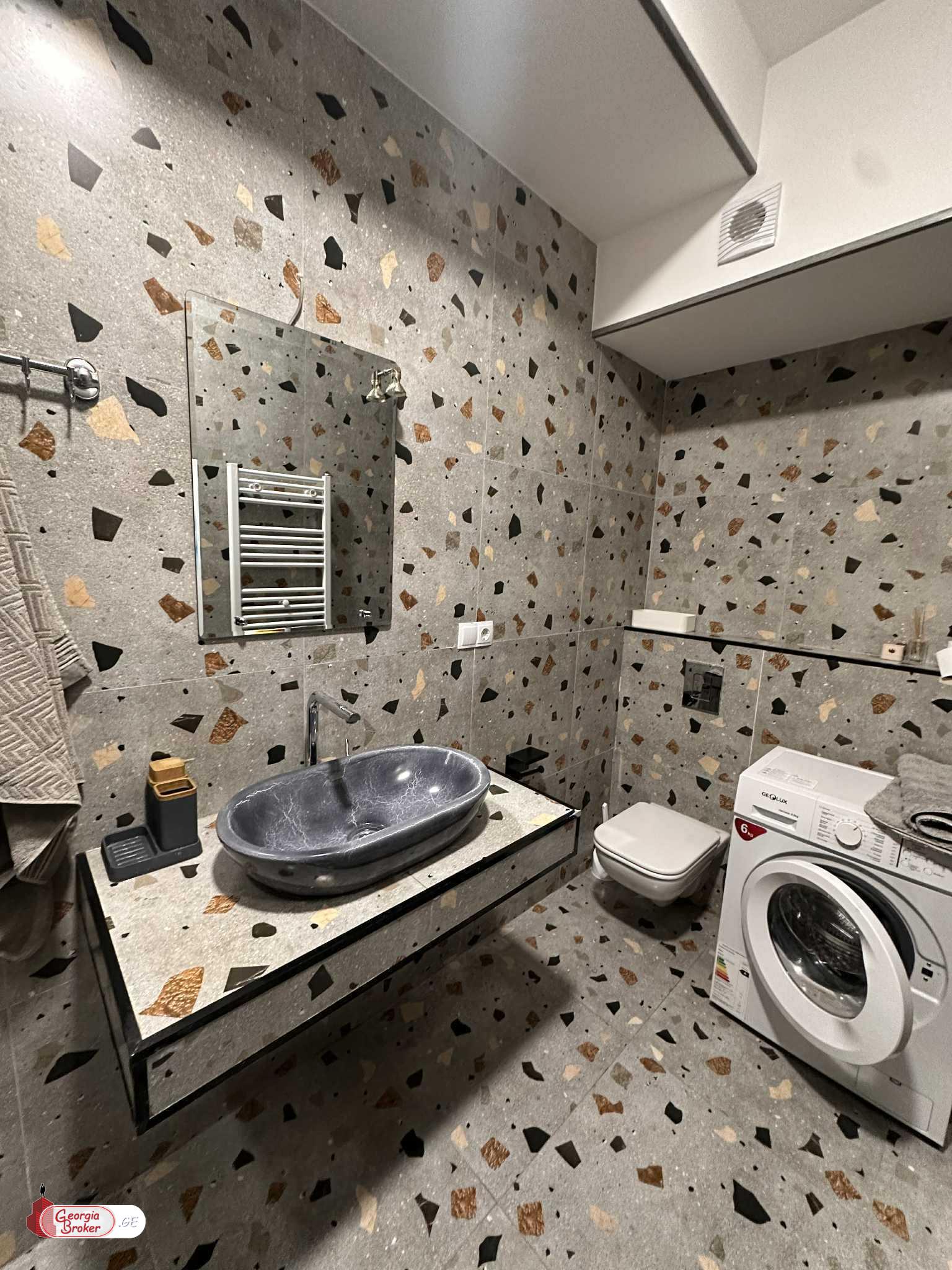 nearly repaired 2-room apartment for sale