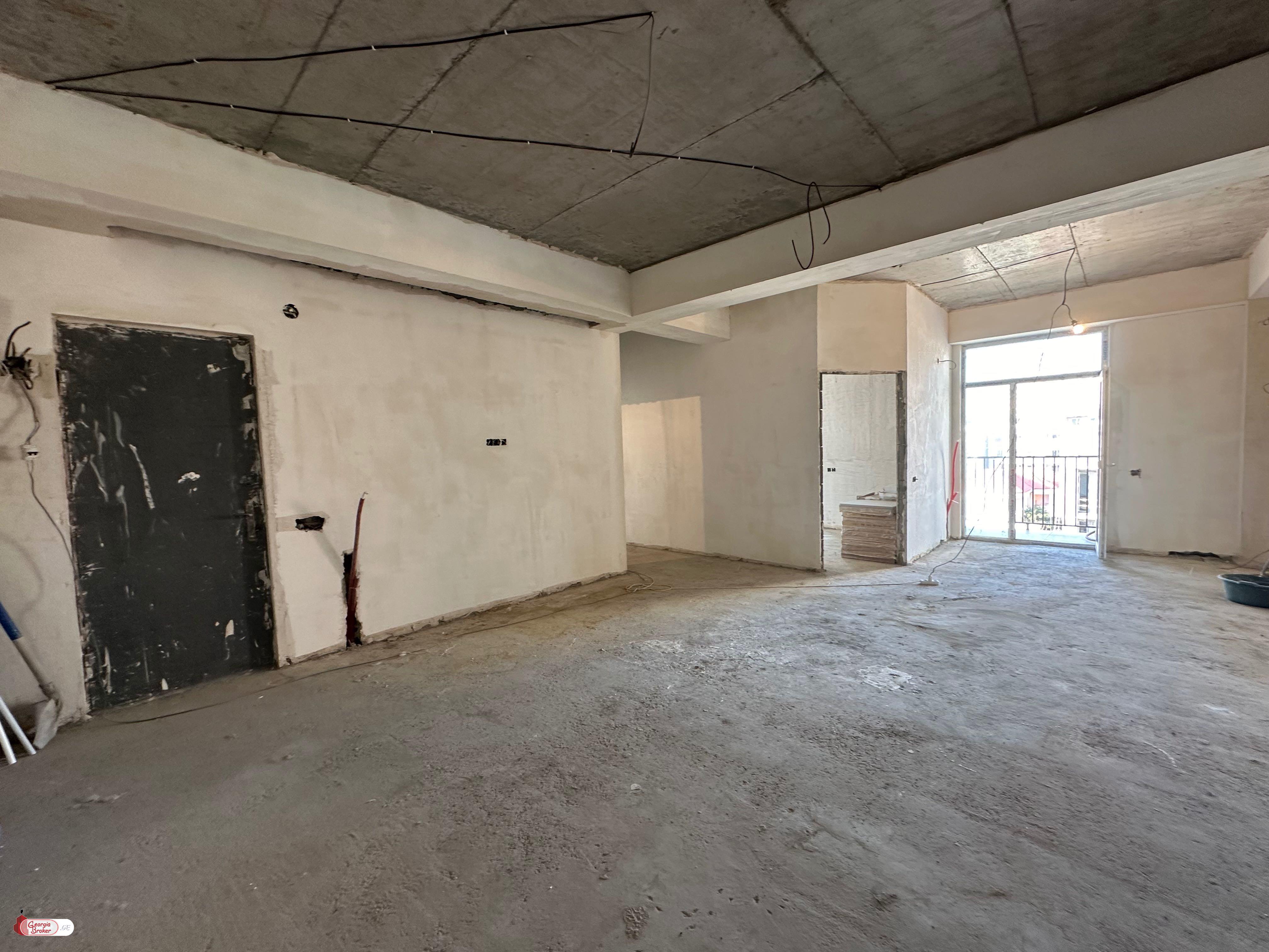 nearly repaired 3-room apartment for sale