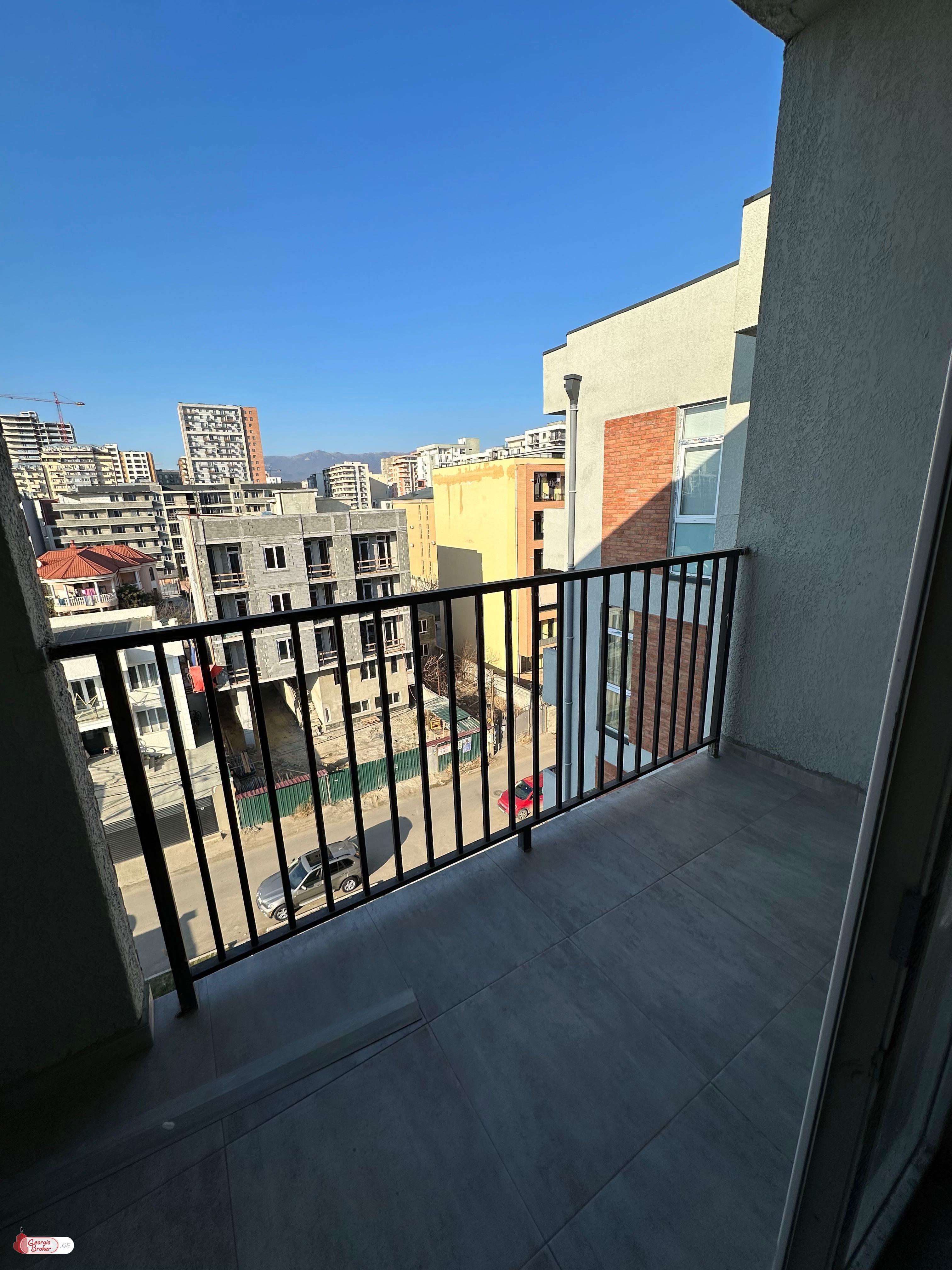 nearly repaired 3-room apartment for sale