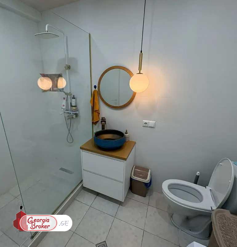 იყიდება ახალი გარემონტებული 2 ოთახიანი ბინა