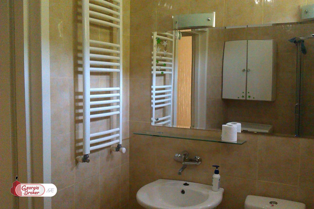 nearly repaired 3-room apartment for sale