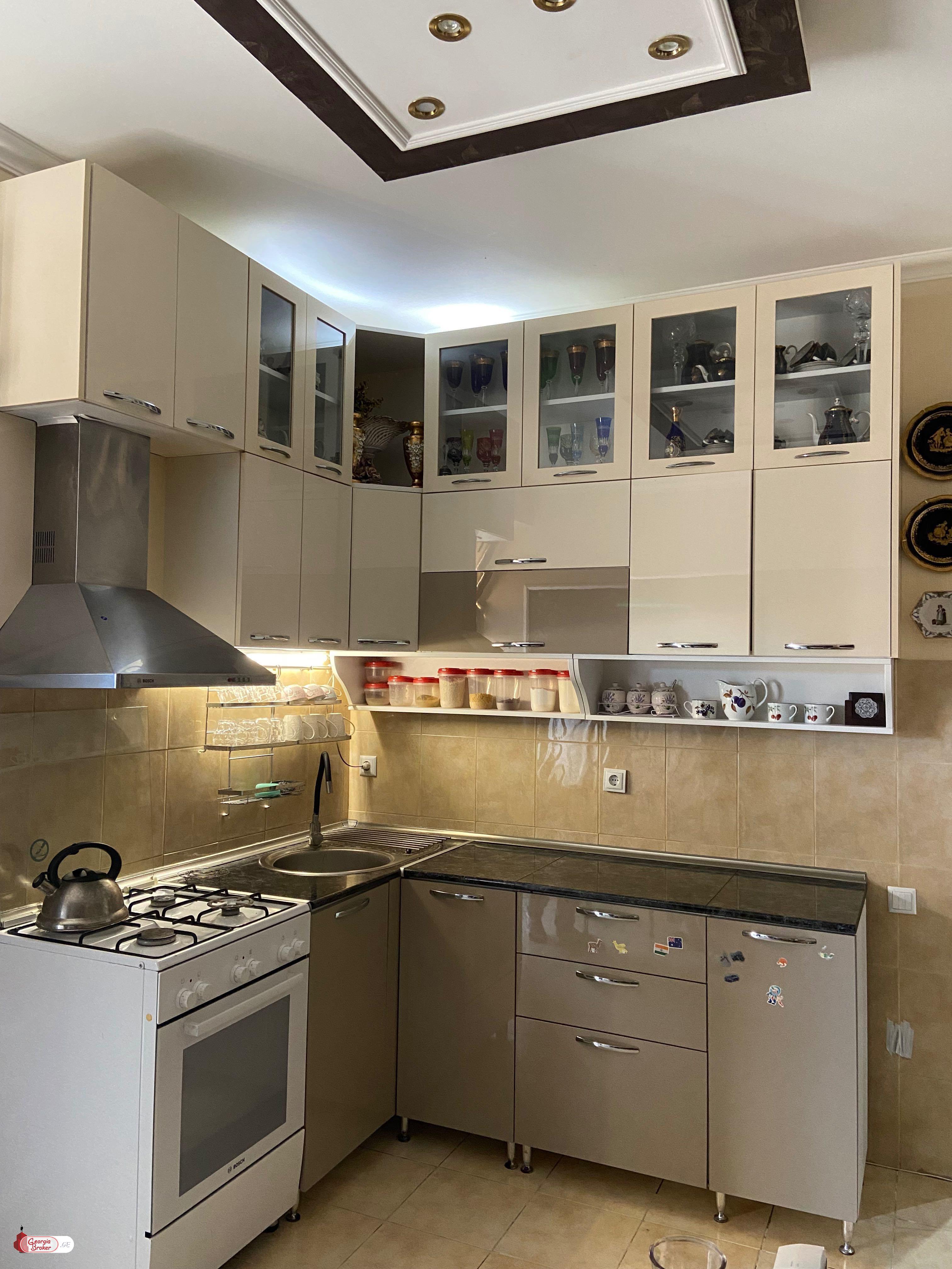 nearly repaired 3-room apartment for sale