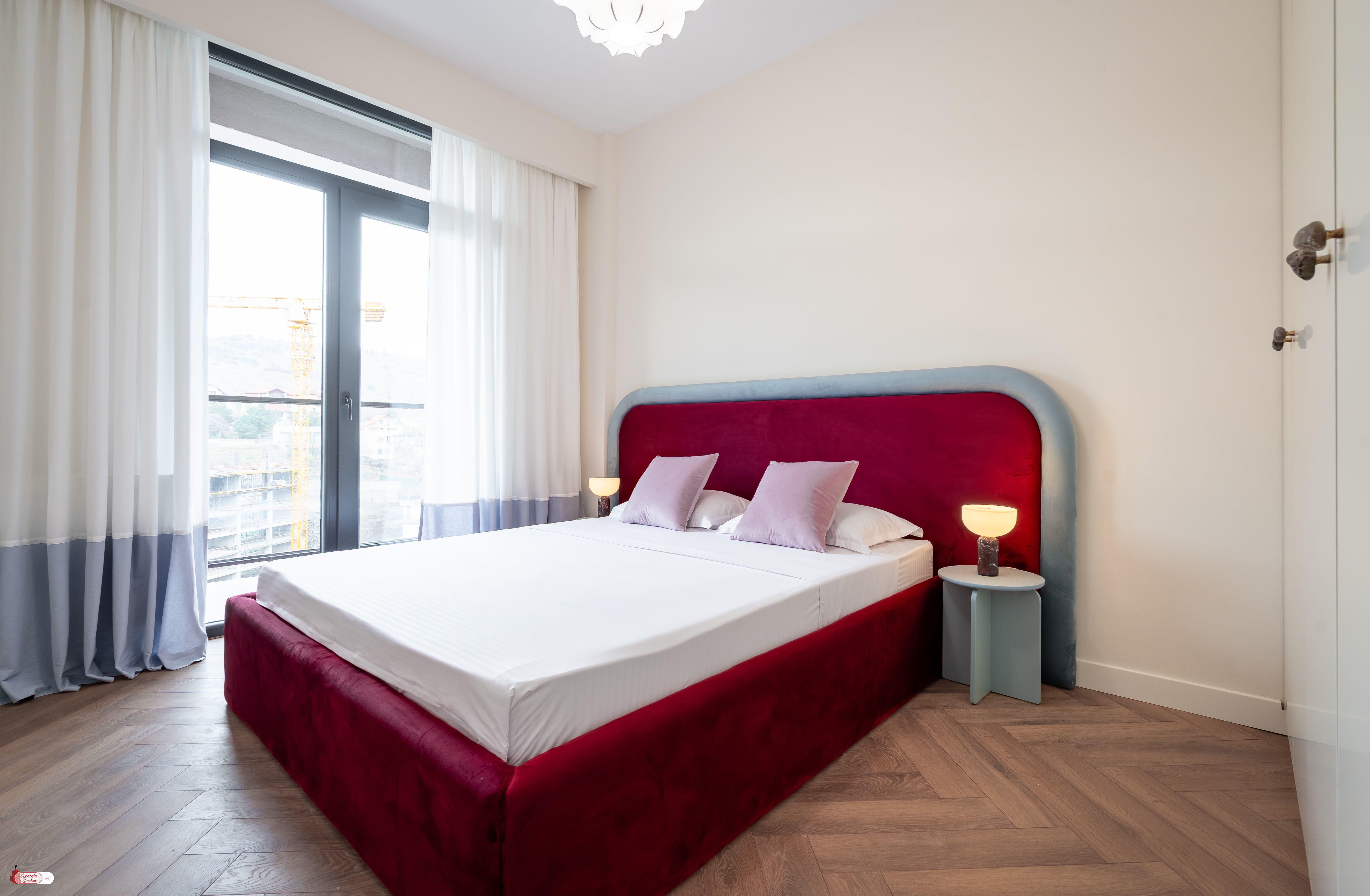 nearly repaired 2-room apartment for sale