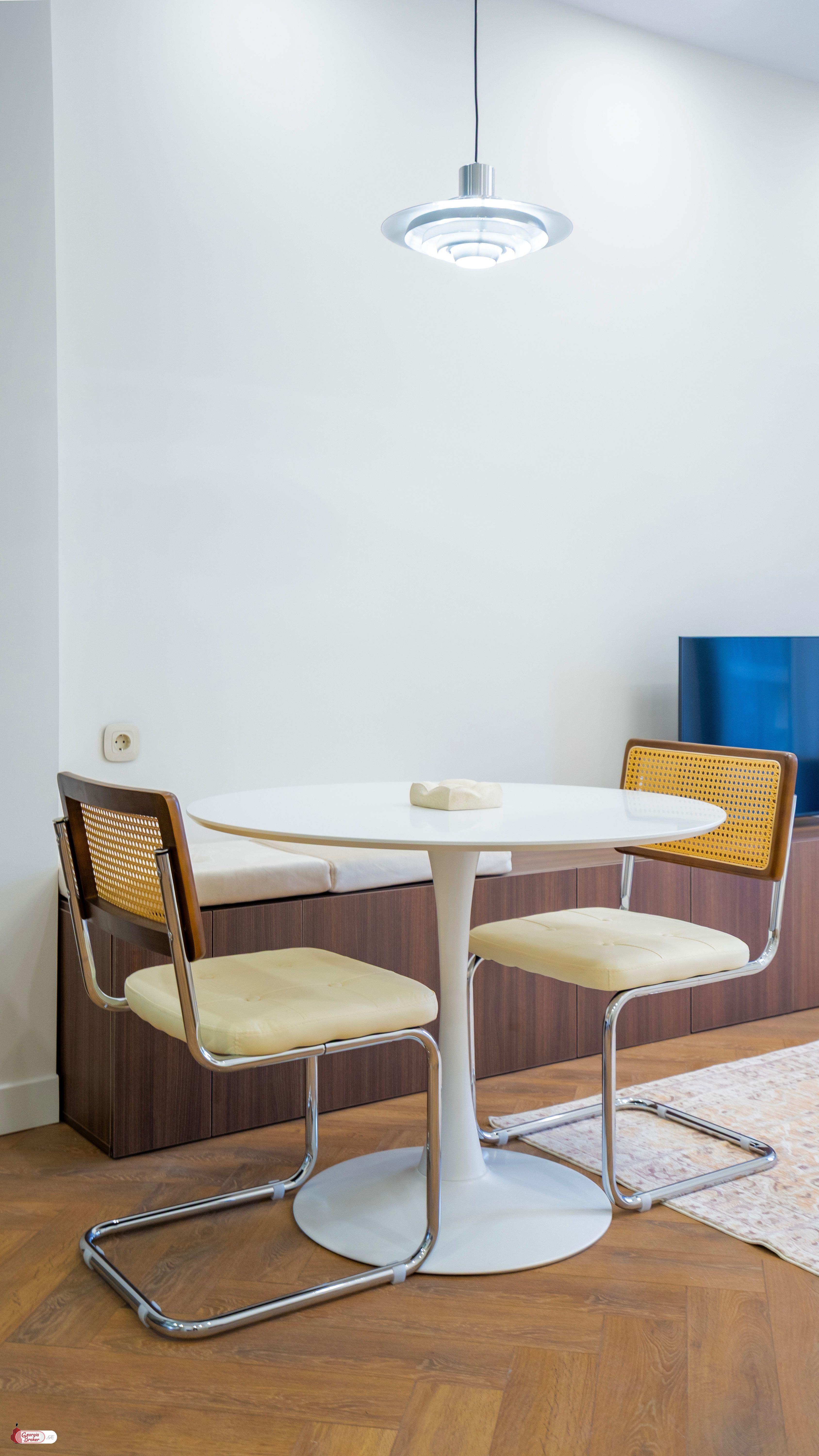 nearly repaired 2-room apartment for sale