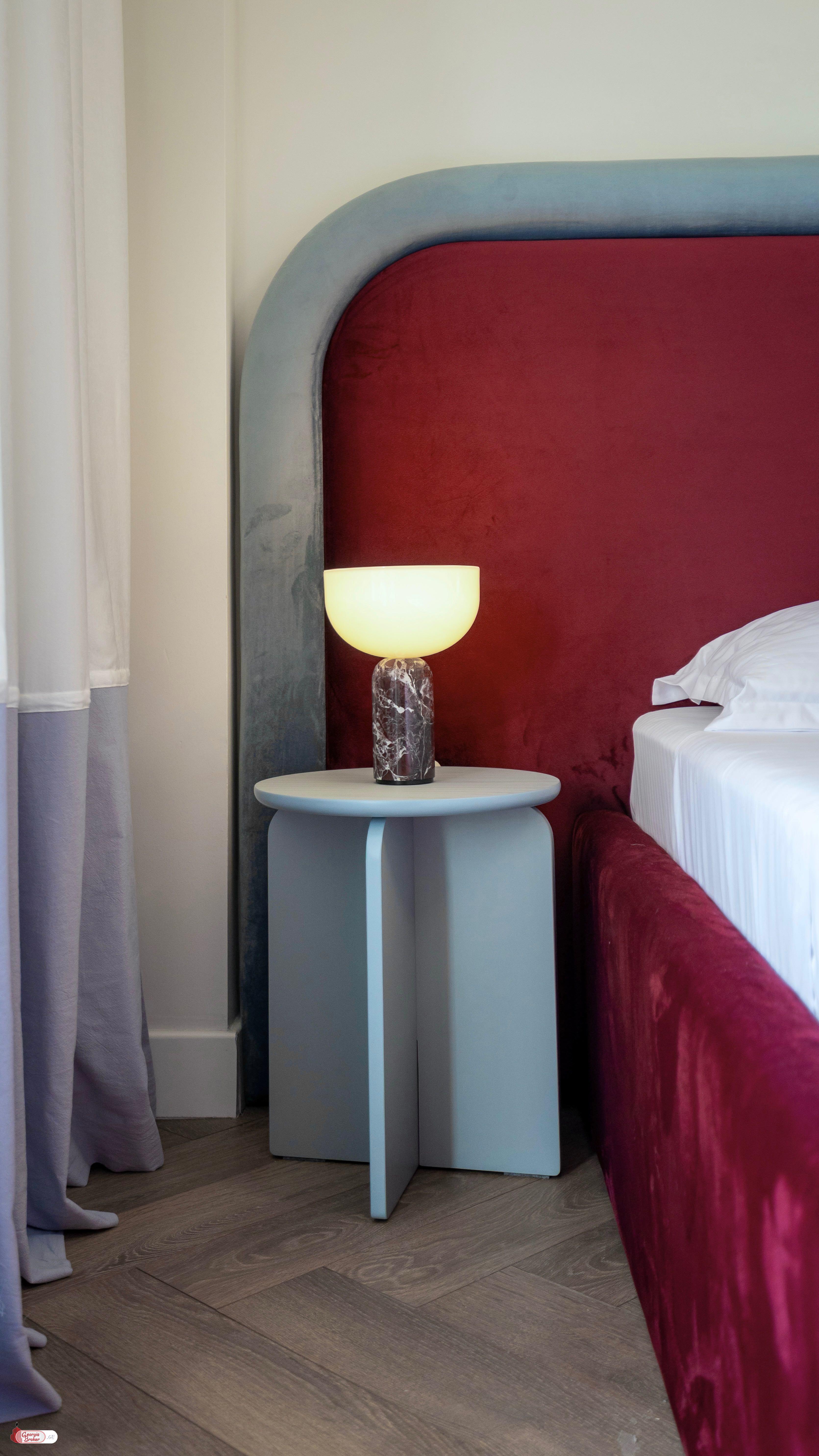 nearly repaired 2-room apartment for sale