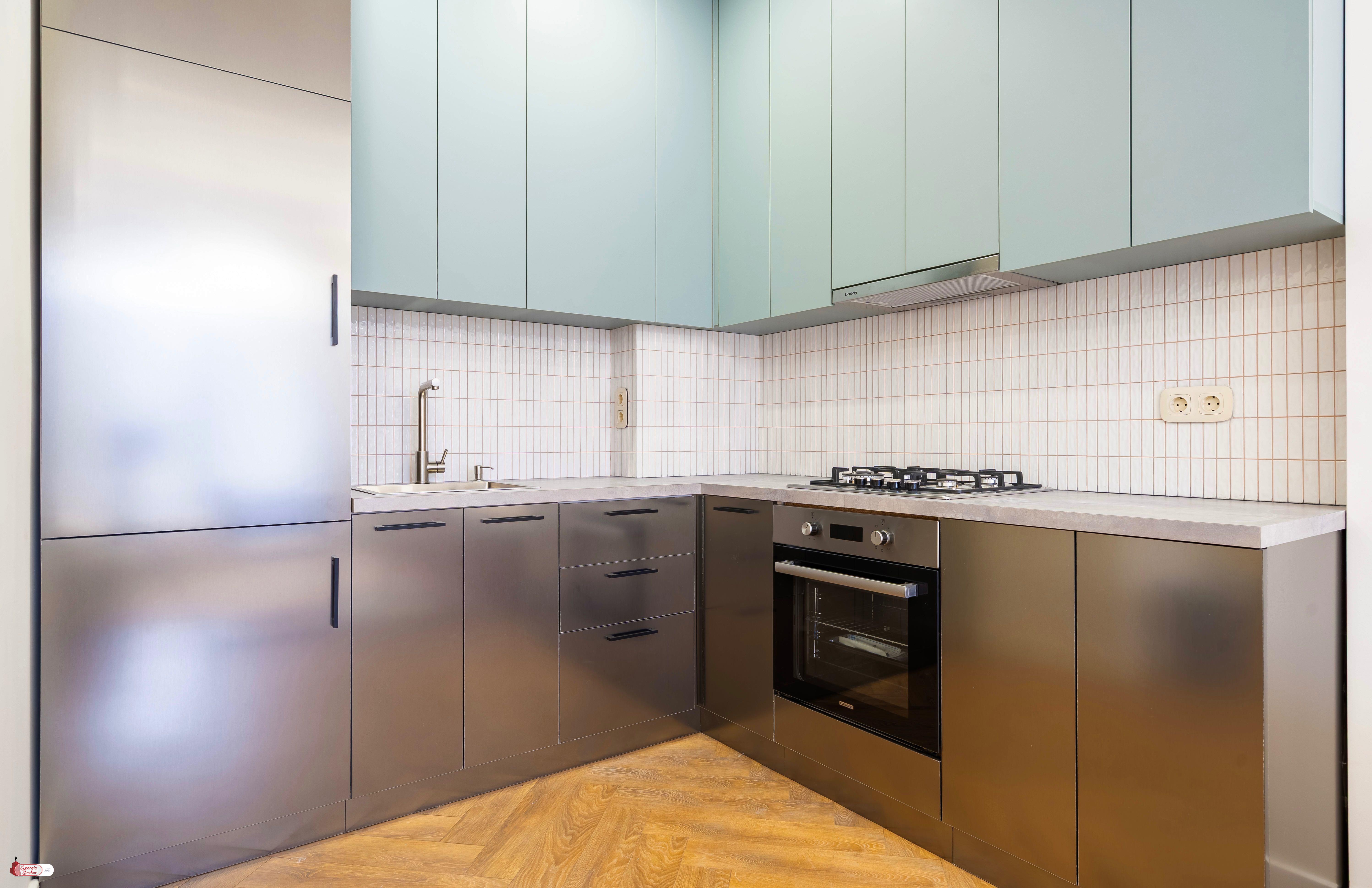 nearly repaired 2-room apartment for sale