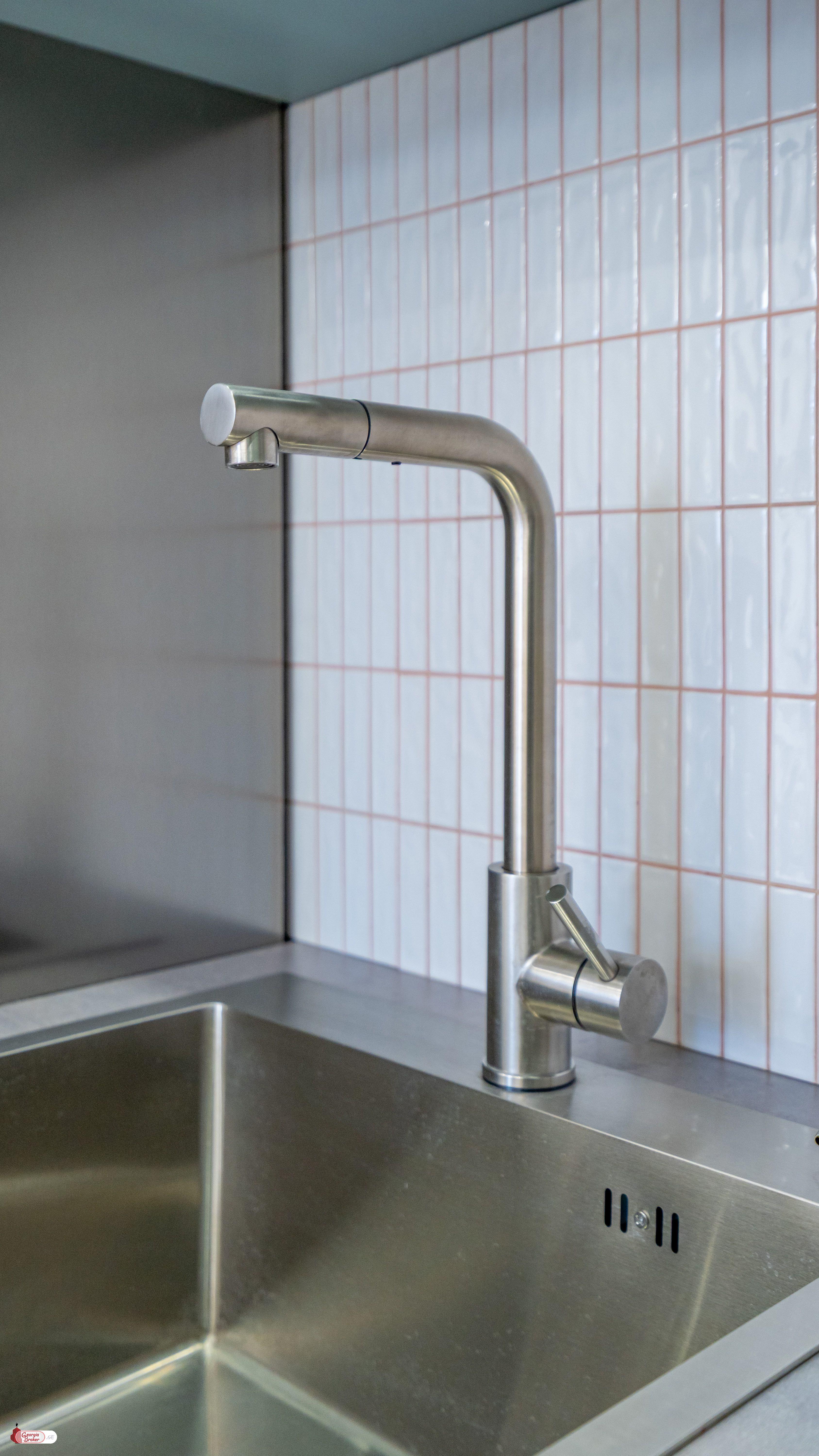 nearly repaired 2-room apartment for sale