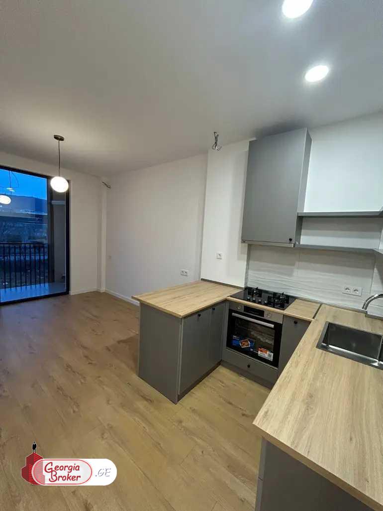 продается квартира с новым ремонтом 2-комнаты