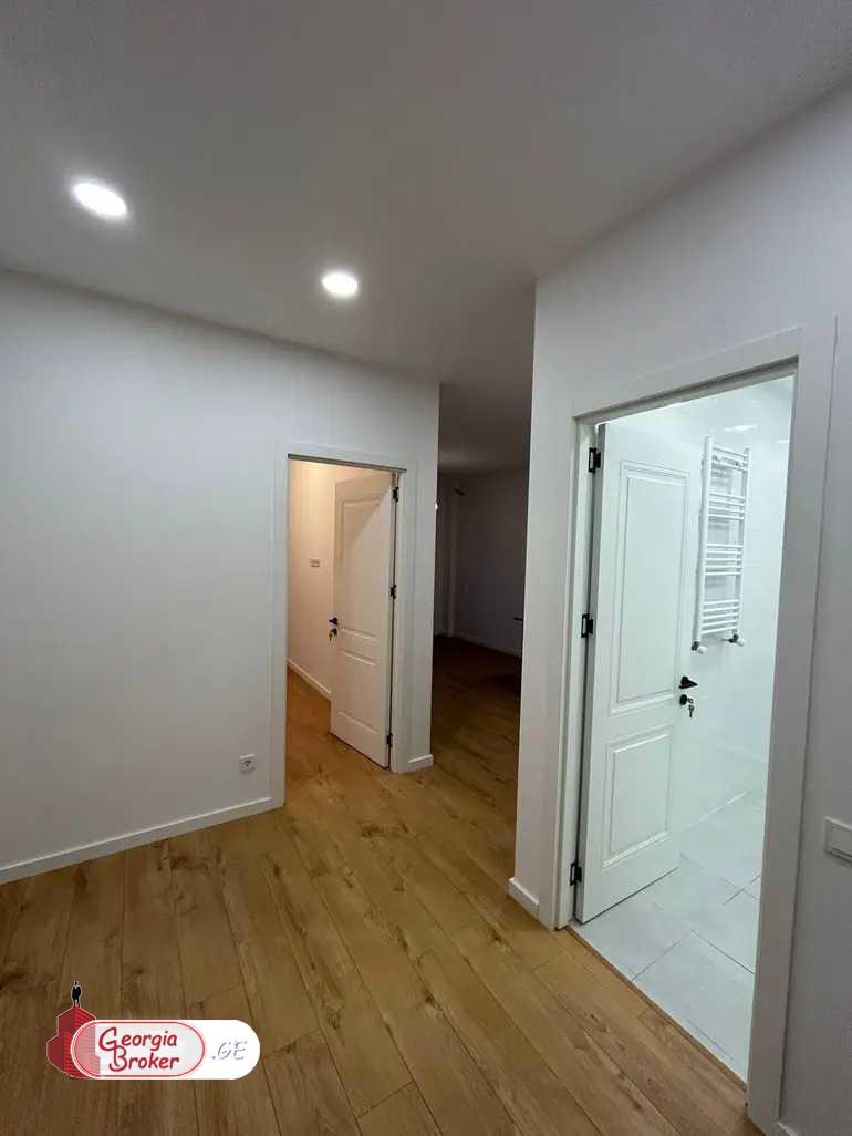 продается квартира с новым ремонтом 2-комнаты