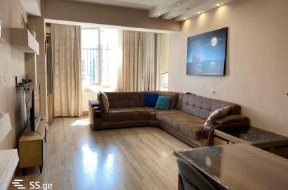 продается квартира с новым ремонтом 3-комнаты