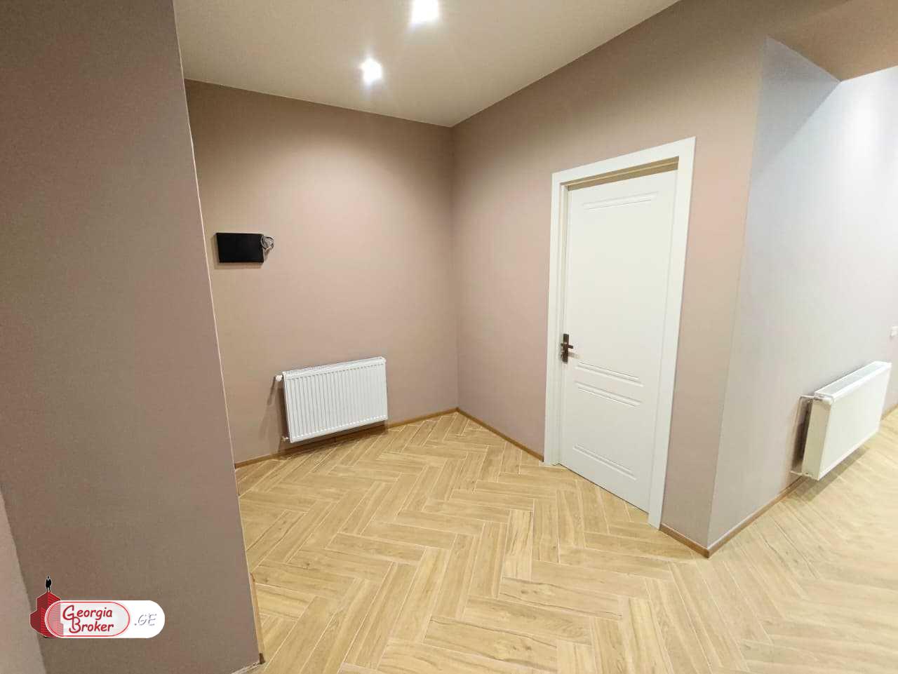 იყიდება ახალი გარემონტებული 2 ოთახიანი ბინა