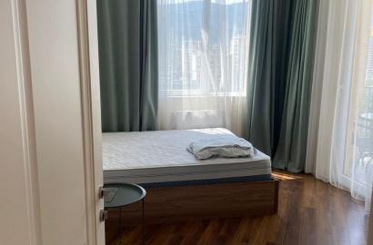 продается квартира с новым ремонтом 3-комнаты