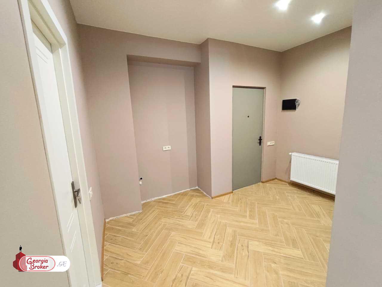 იყიდება ახალი გარემონტებული 2 ოთახიანი ბინა