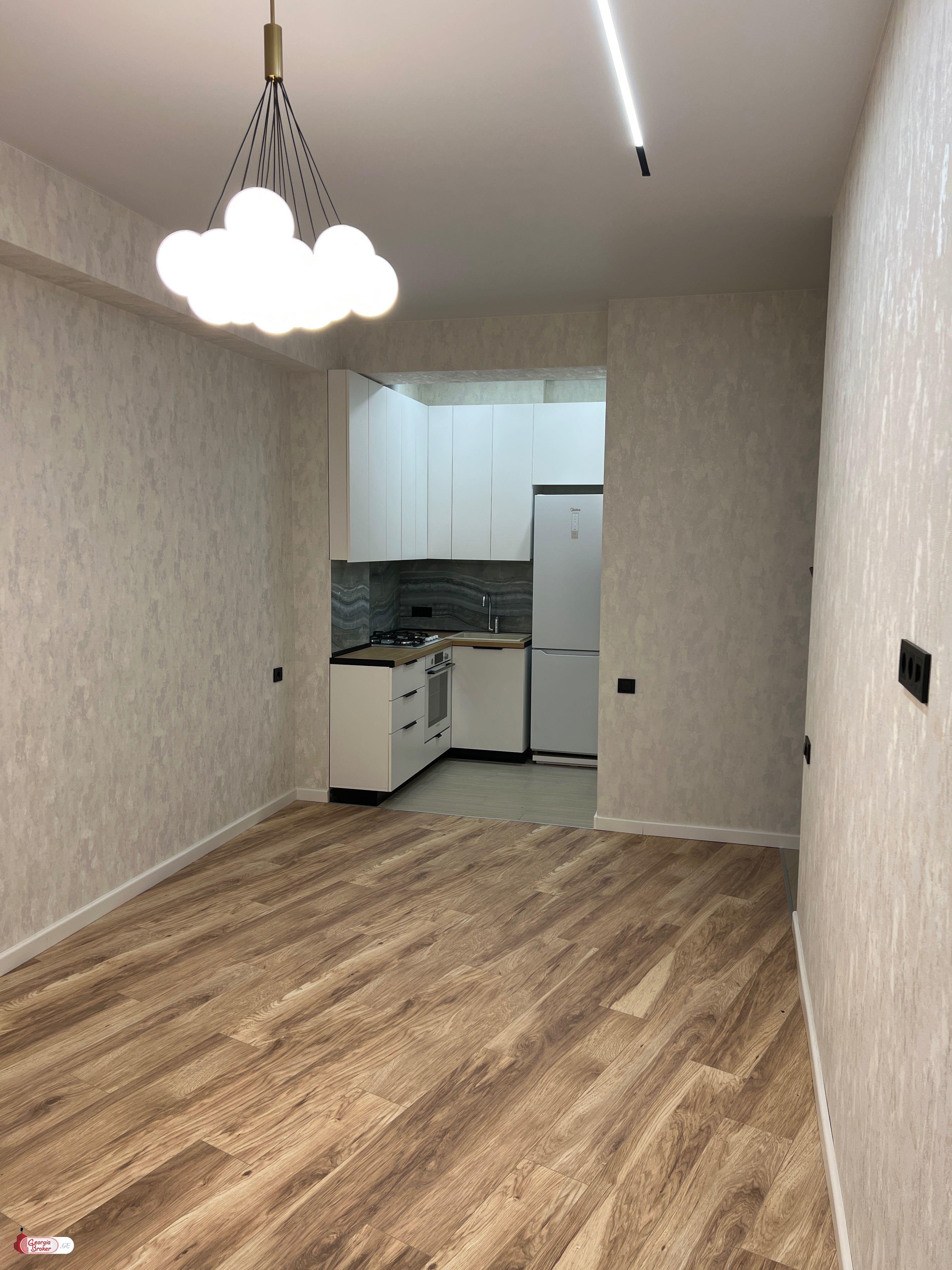 იყიდება ახალი გარემონტებული 3 ოთახიანი ბინა