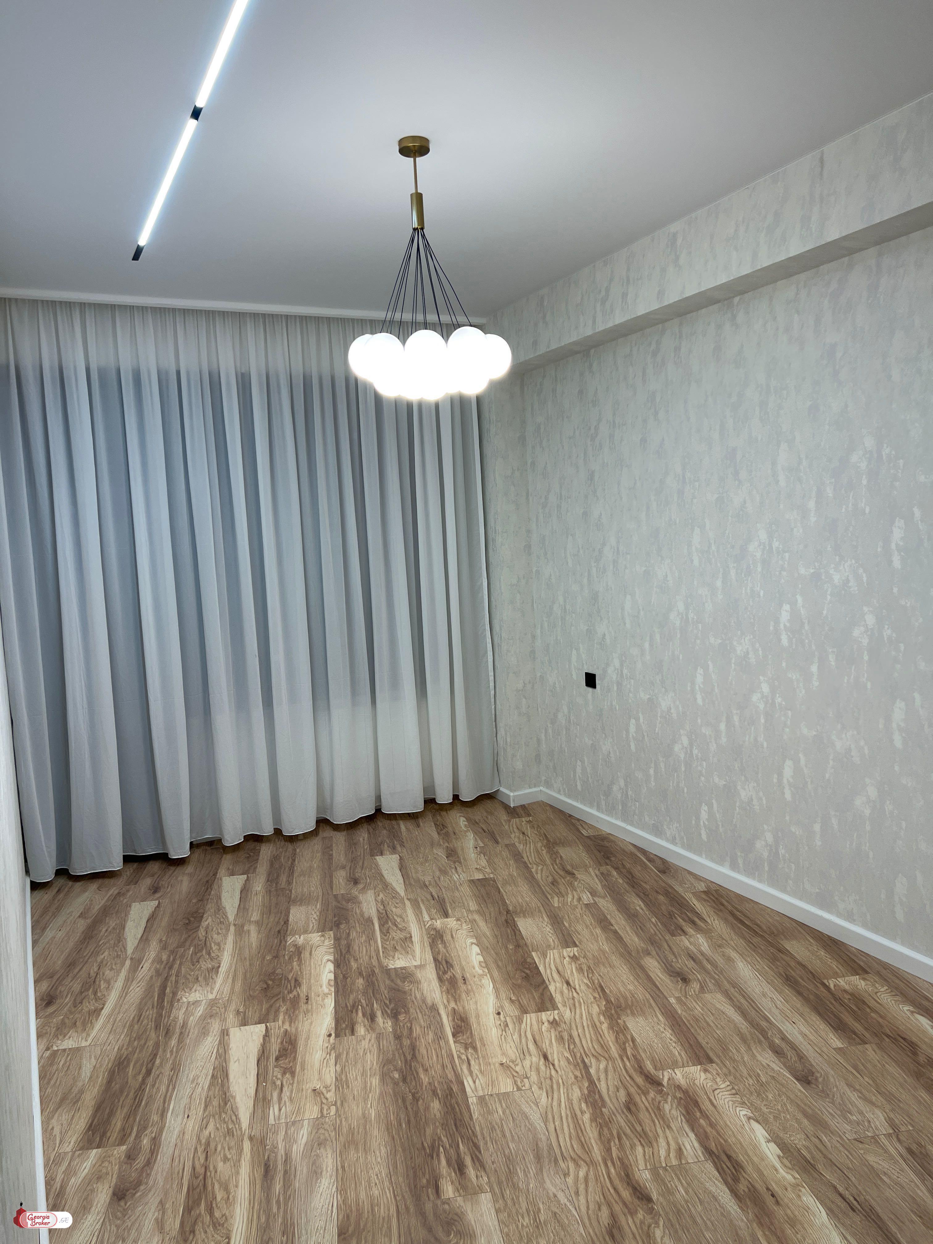 იყიდება ახალი გარემონტებული 3 ოთახიანი ბინა