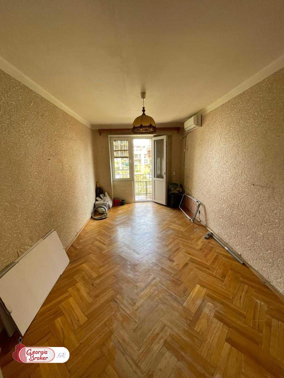 იყიდება ახალი გარემონტებული 3 ოთახიანი ბინა