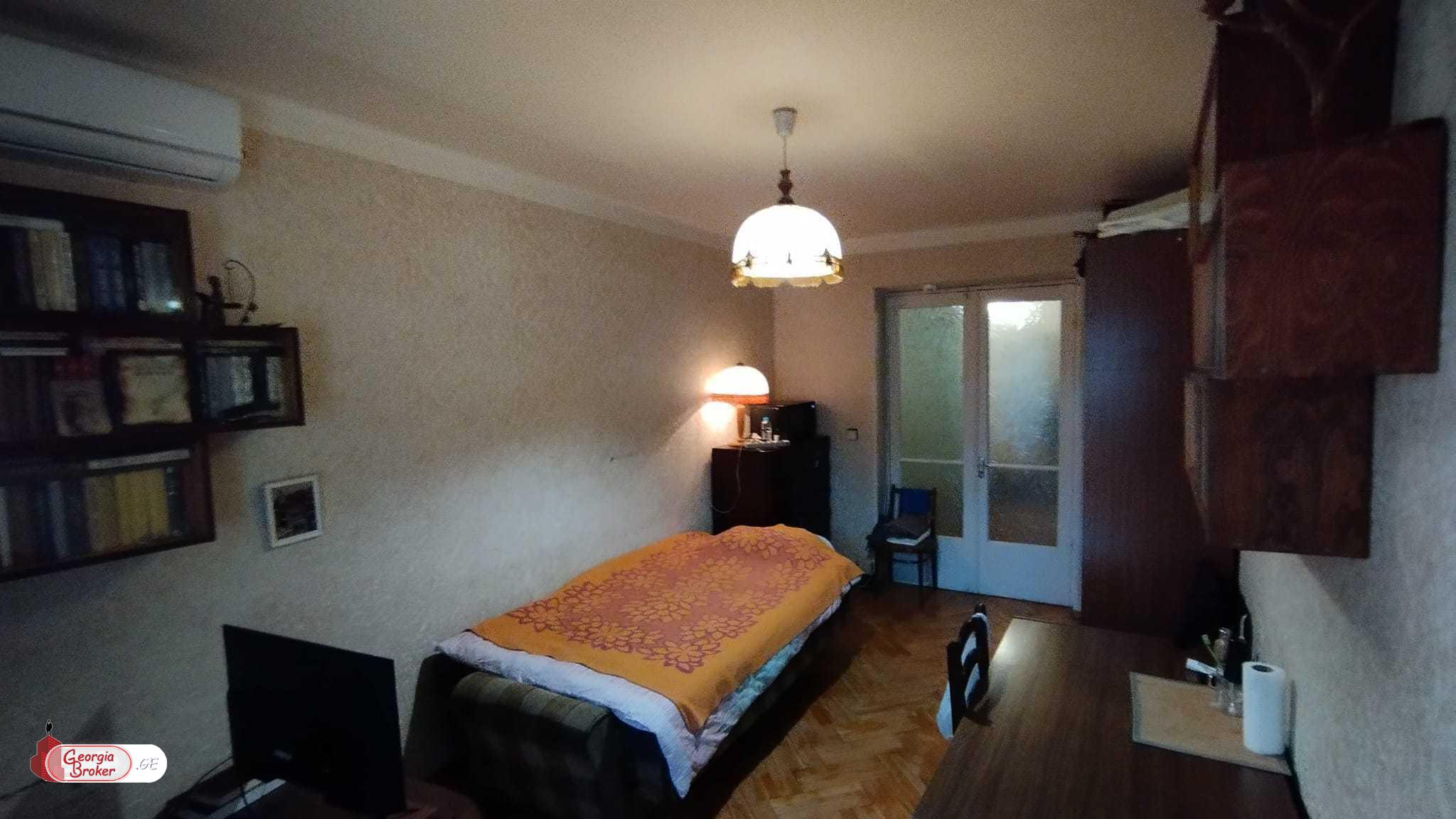 იყიდება ახალი გარემონტებული 3 ოთახიანი ბინა