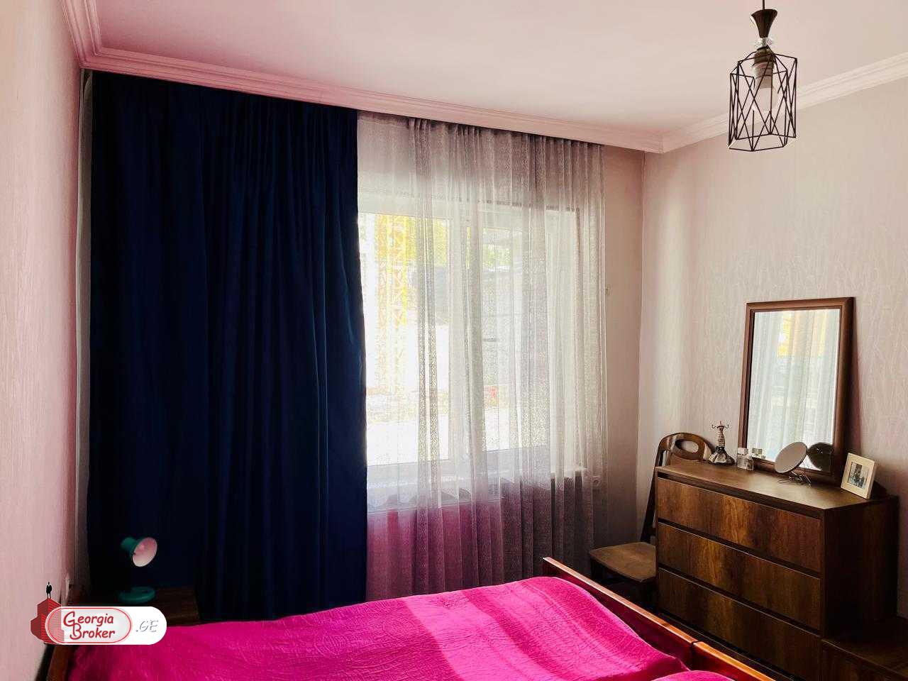 იყიდება ახალი გარემონტებული 4 ოთახიანი ბინა