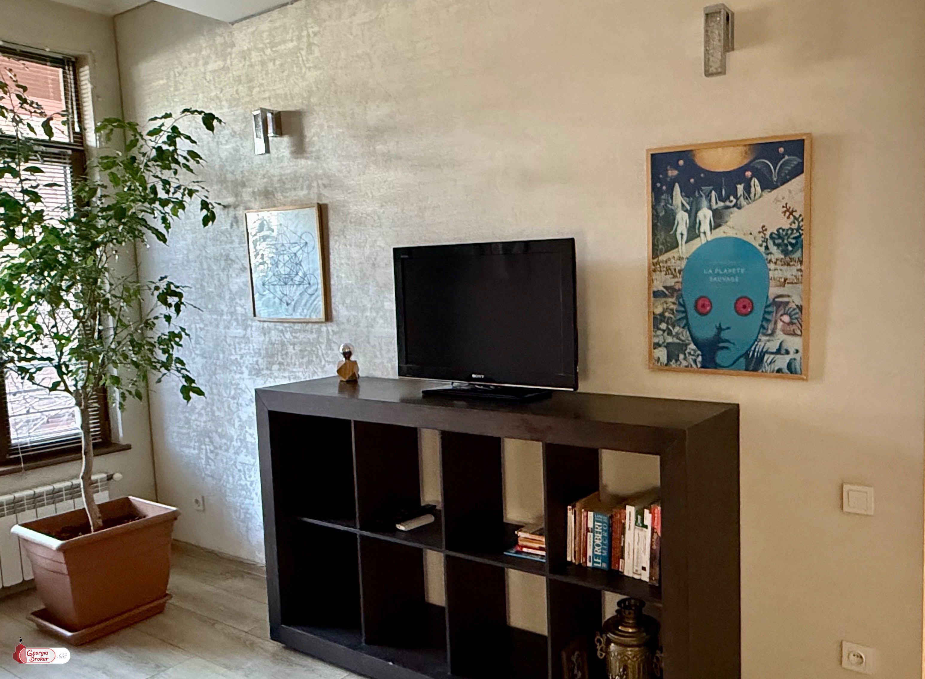 იყიდება ახალი გარემონტებული 2 ოთახიანი ბინა