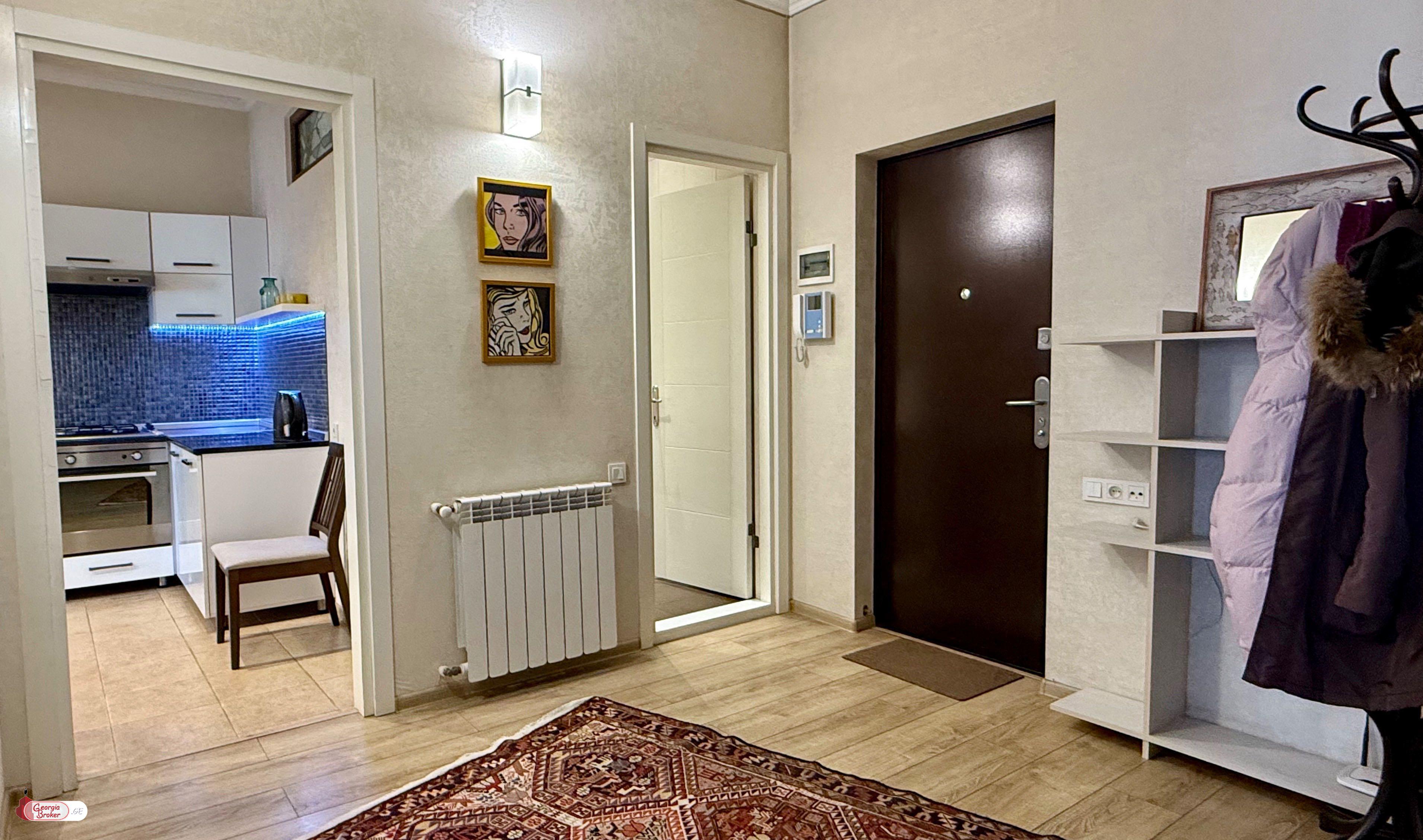 იყიდება ახალი გარემონტებული 2 ოთახიანი ბინა