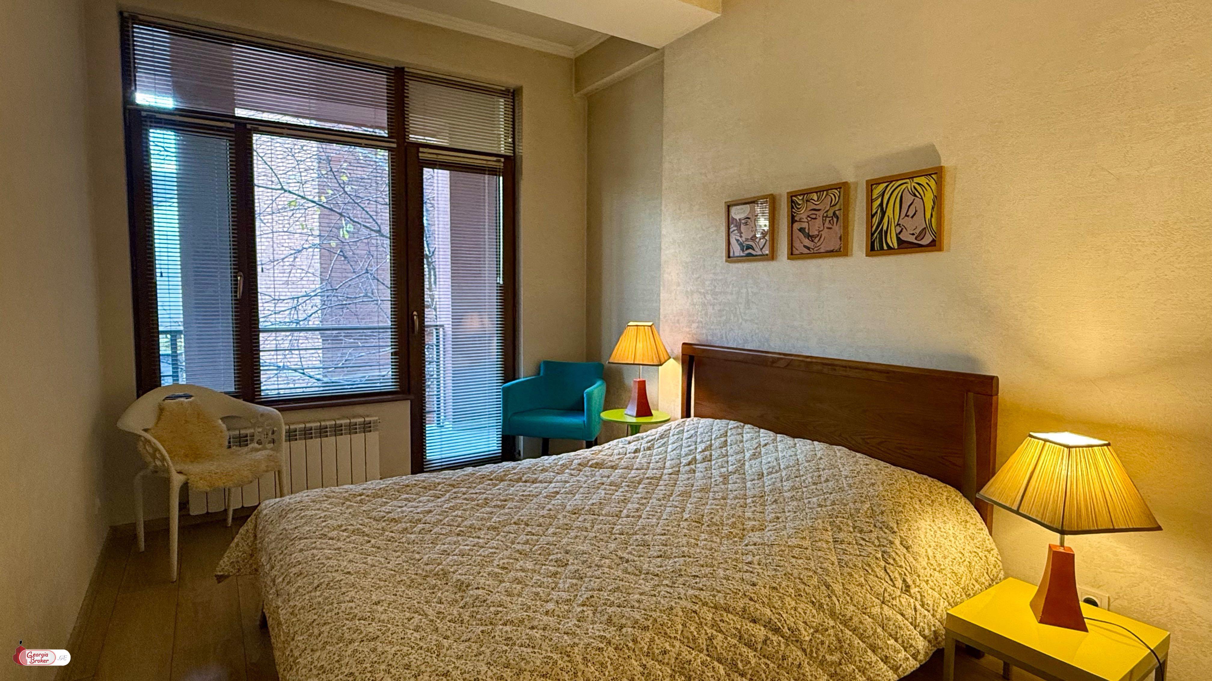 იყიდება ახალი გარემონტებული 2 ოთახიანი ბინა