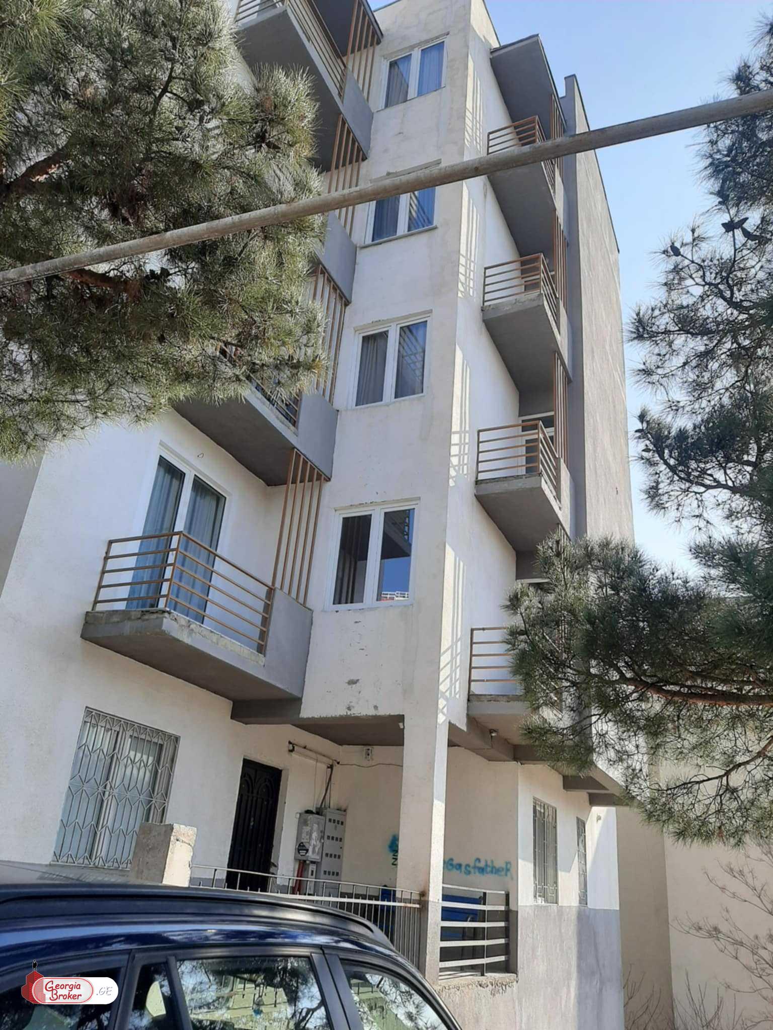 იყიდება ახალი გარემონტებული 3 ოთახიანი ბინა