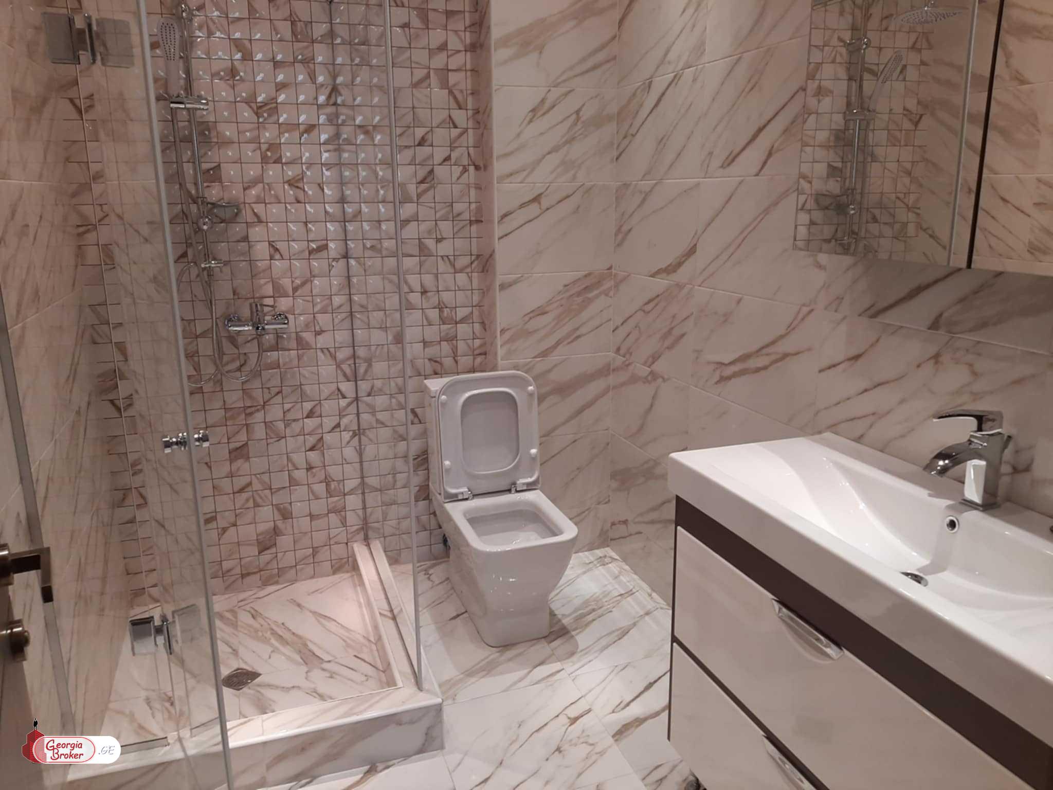 იყიდება ახალი გარემონტებული 3 ოთახიანი ბინა