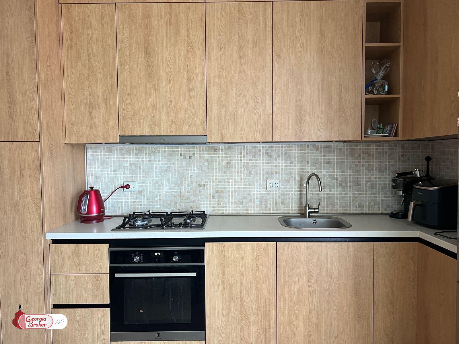 nearly repaired 3-room apartment for sale