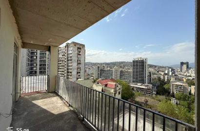 იყიდება ახალი გარემონტებული 2 ოთახიანი ბინა