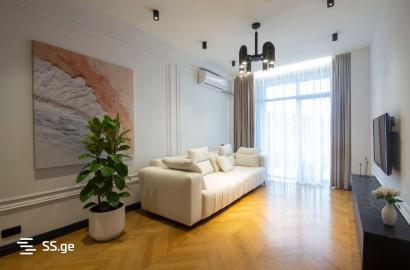 იყიდება ახალი გარემონტებული 2 ოთახიანი ბინა