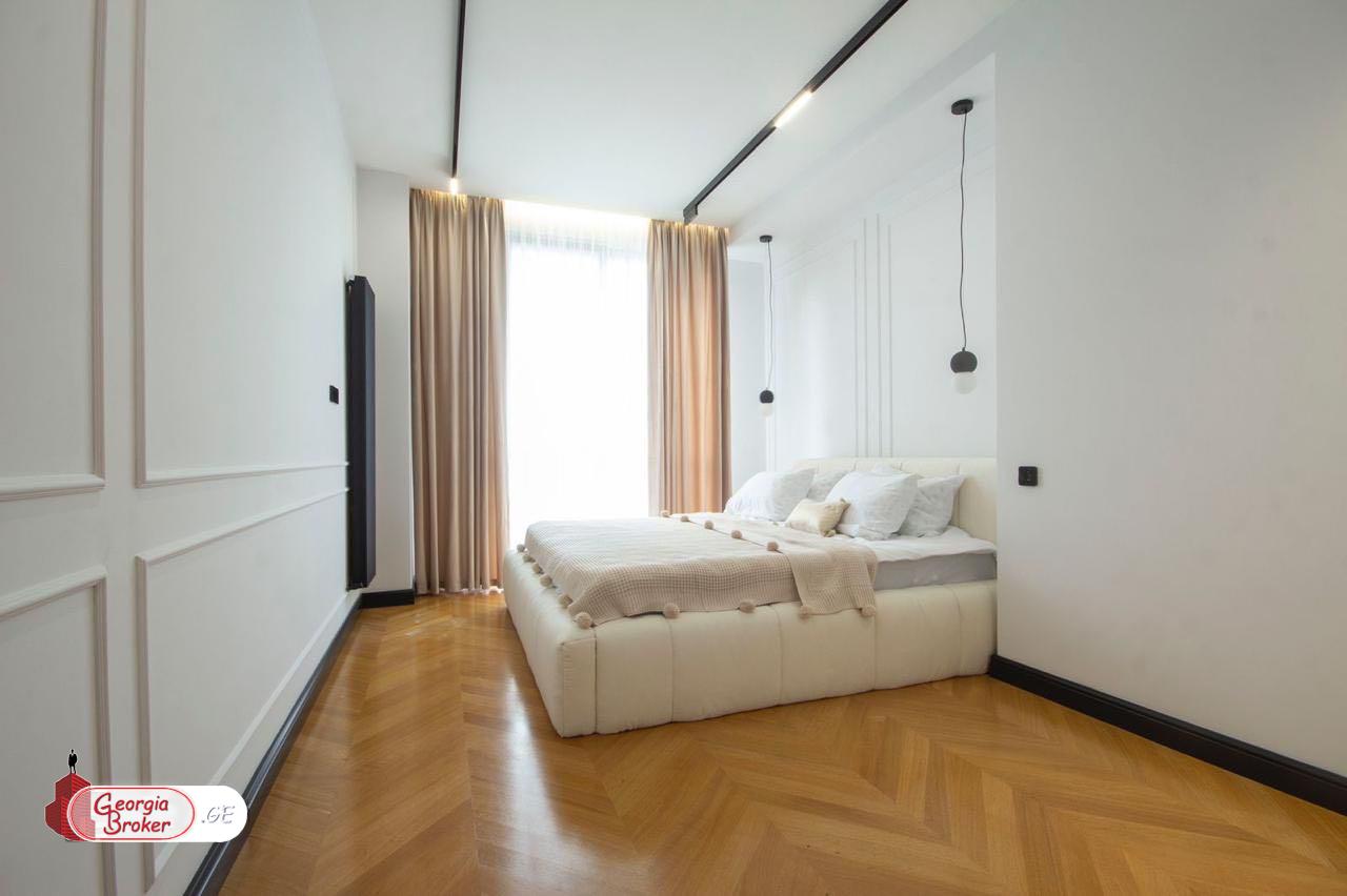 იყიდება ახალი გარემონტებული 2 ოთახიანი ბინა