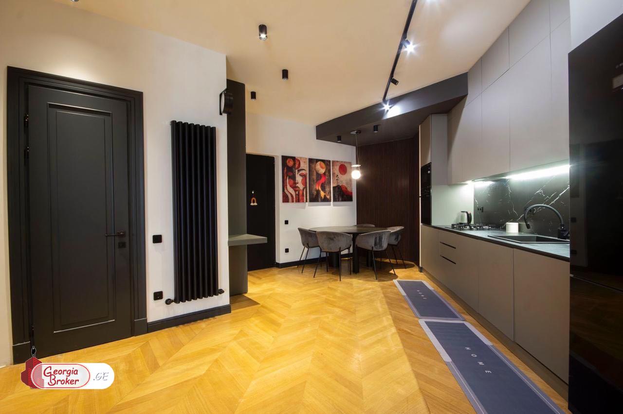 იყიდება ახალი გარემონტებული 2 ოთახიანი ბინა