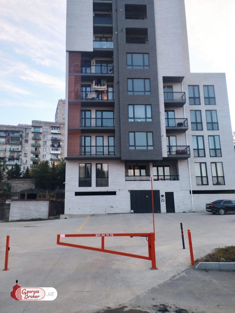 იყიდება ახალი გარემონტებული 3 ოთახიანი ბინა