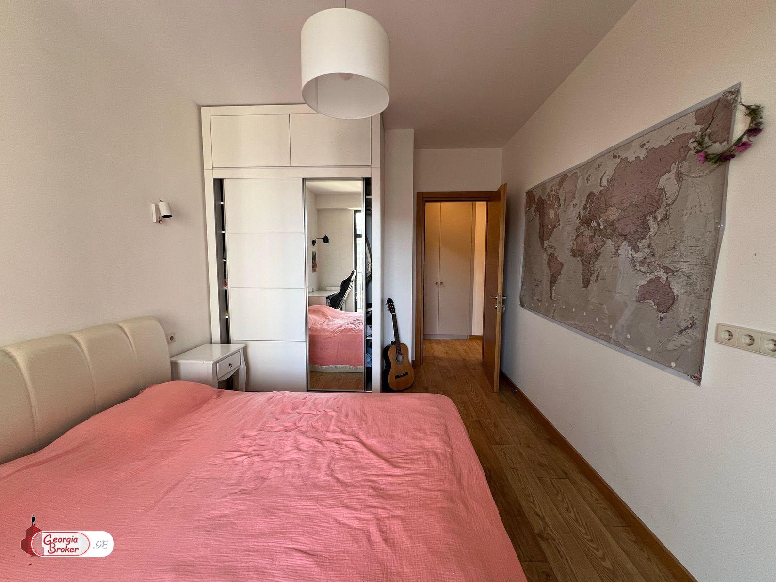 nearly repaired 3-room apartment for sale