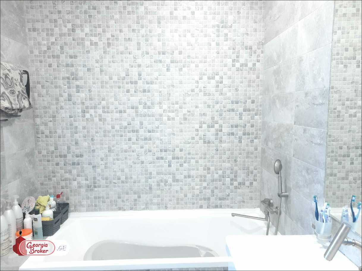 იყიდება ახალი გარემონტებული 4 ოთახიანი ბინა