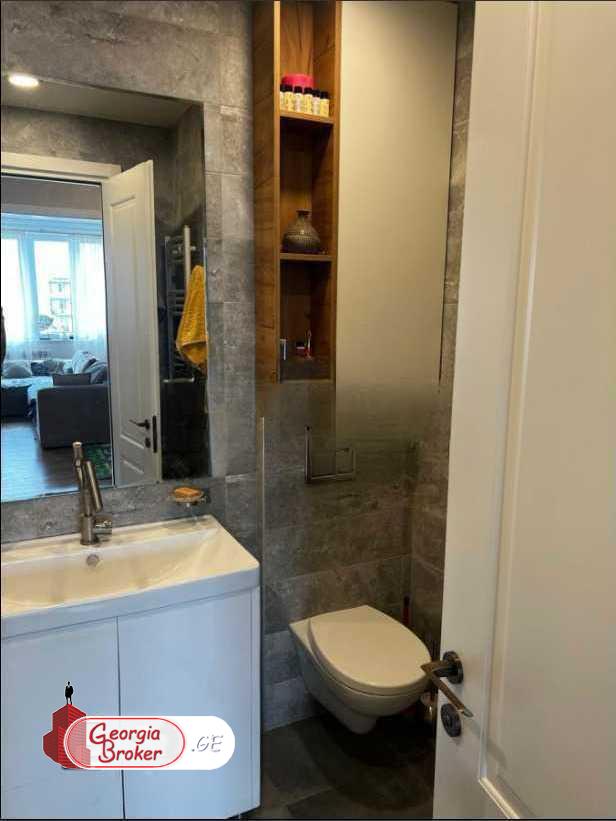 იყიდება ახალი გარემონტებული 4 ოთახიანი ბინა