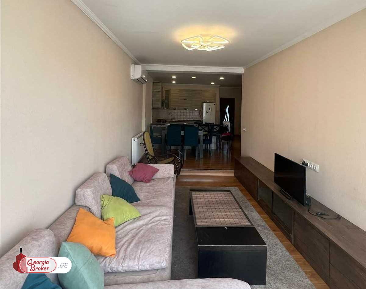 იყიდება ახალი გარემონტებული 4 ოთახიანი ბინა