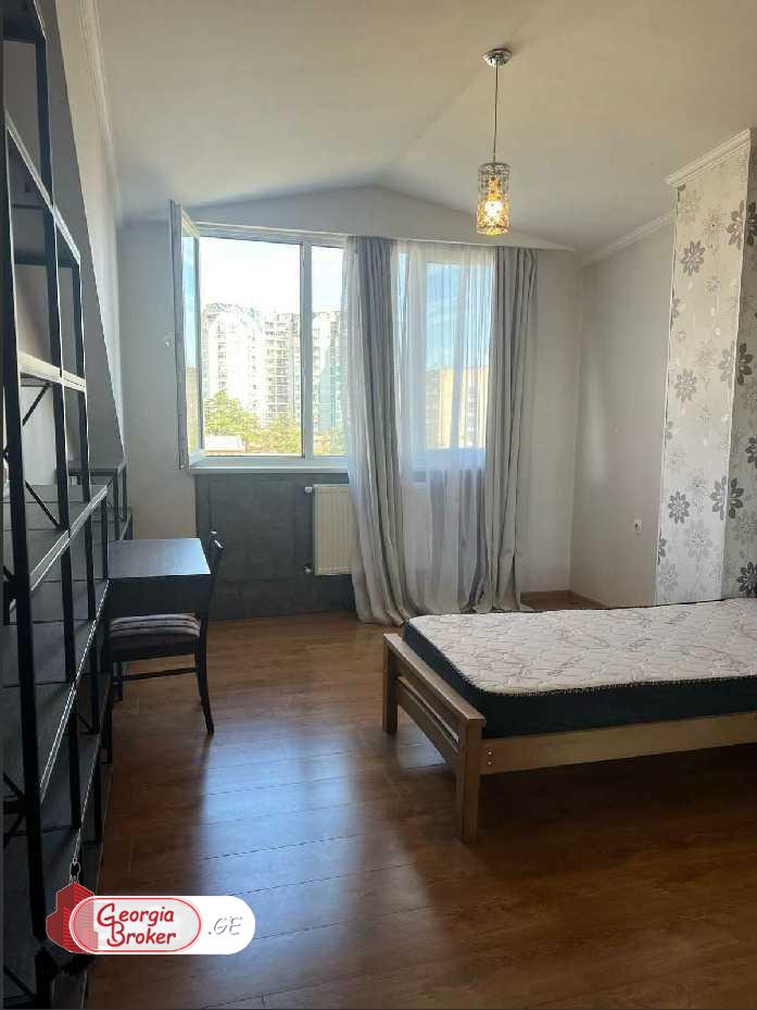 იყიდება ახალი გარემონტებული 4 ოთახიანი ბინა