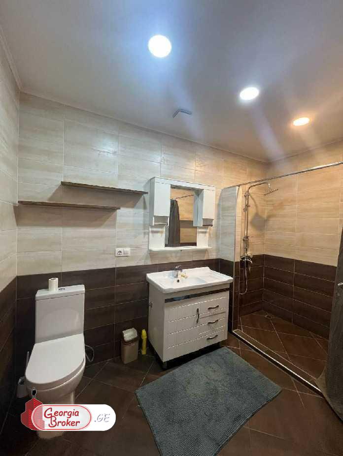 იყიდება ახალი გარემონტებული 4 ოთახიანი ბინა