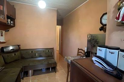 продается квартира с новым ремонтом 3-комнаты