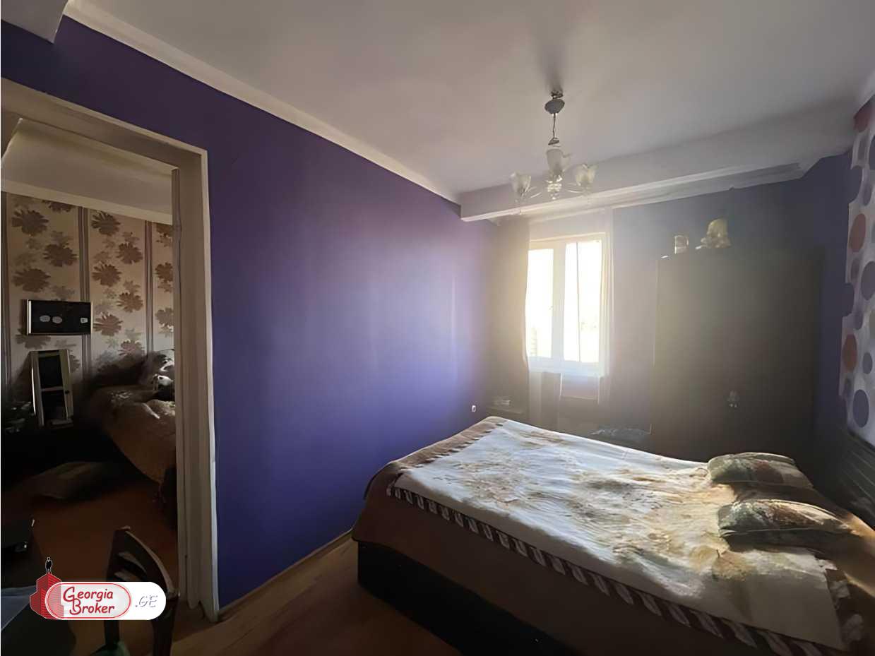 продается квартира с новым ремонтом 3-комнаты