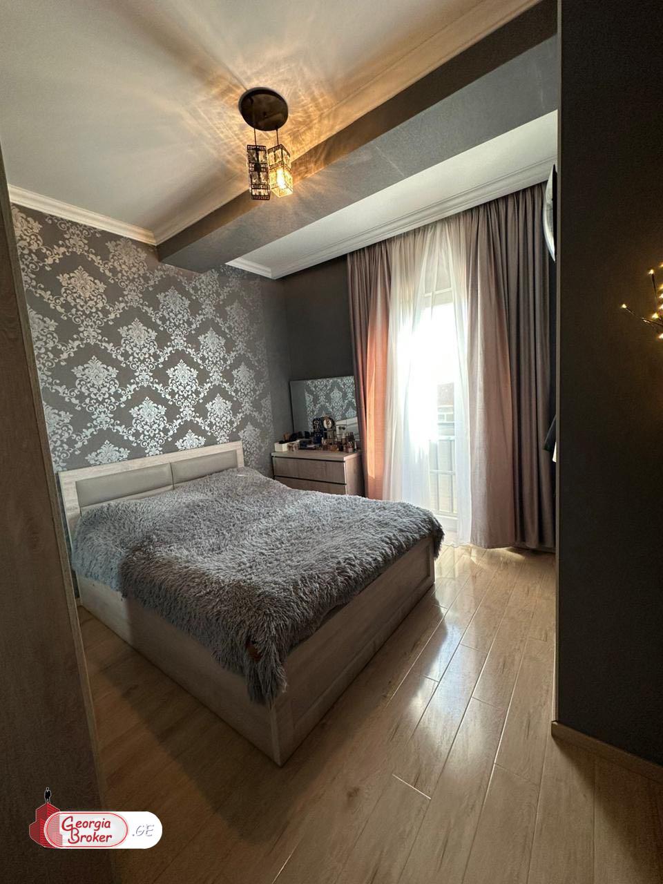 იყიდება ახალი გარემონტებული 3 ოთახიანი ბინა