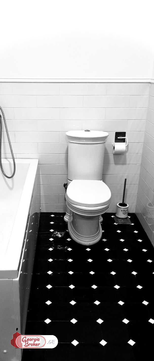 იყიდება ახალი გარემონტებული 7 ოთახიანი ბინა