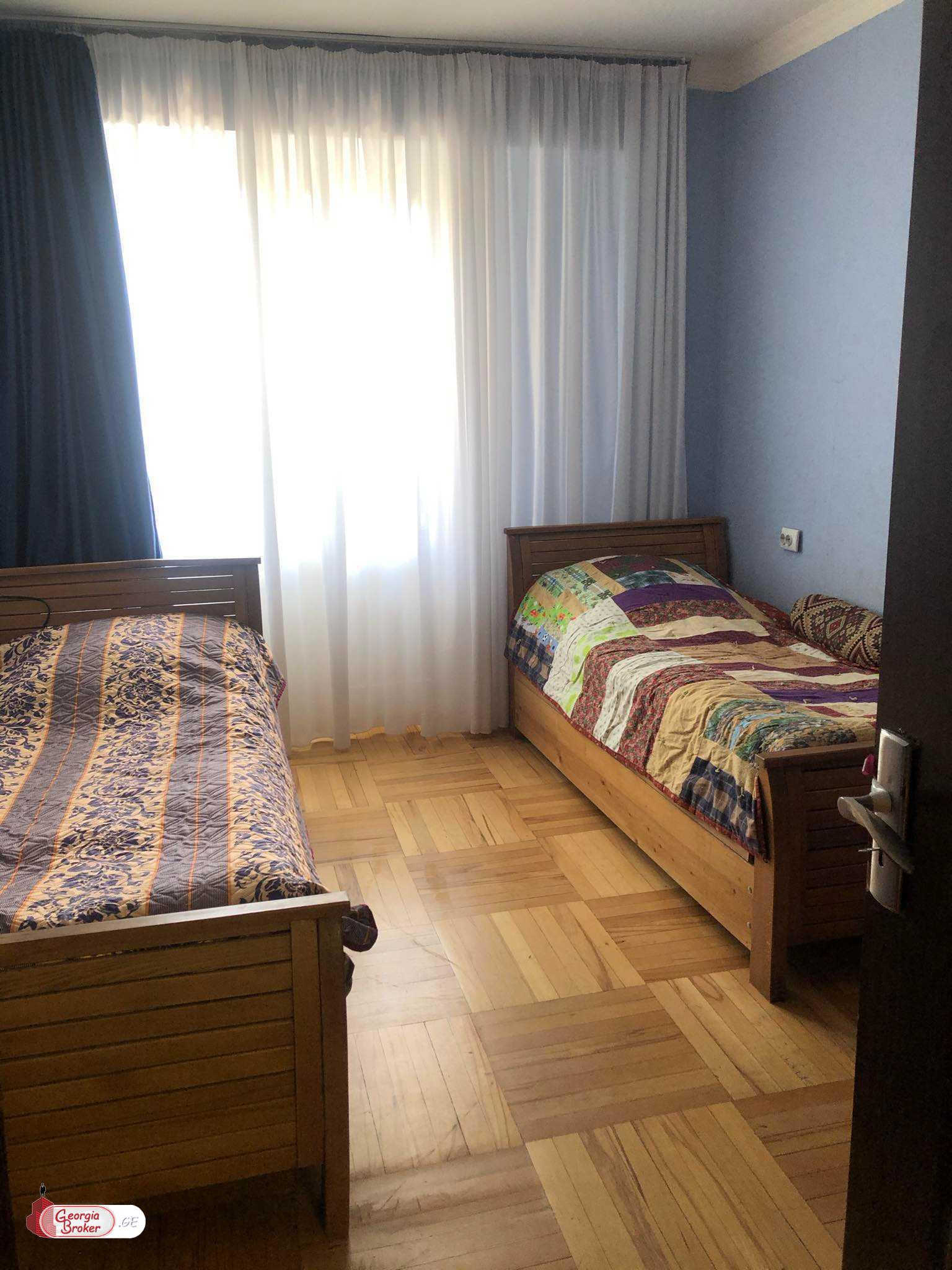 nearly repaired 3-room apartment for sale